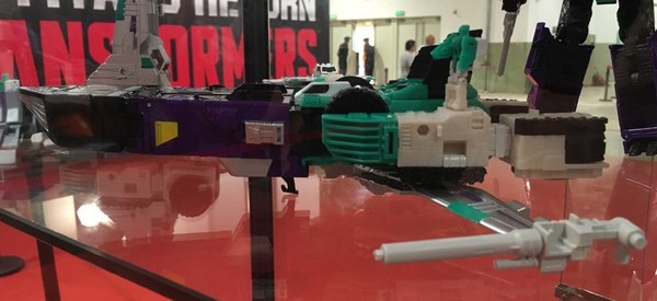 Cybertron Con 2016   Titans Return Sixshot Detailed Display Photos  15 (15 of 27)